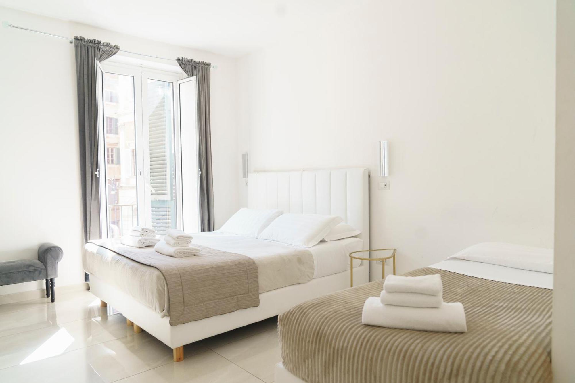 Piazza Venezia Grand Suite — Photos 1